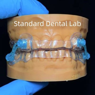 Η άνετη συσκευή κατά του ροχαλητού είναι σκληρή από έξω και μαλακή από μέσα.