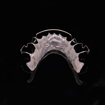 Η αισθητική και η προσαρμοστικότητα Halley Retainer Perfect Fit Γερμανία Ορθοδόντια